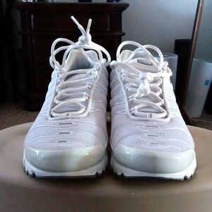 White/white nike airmax plus